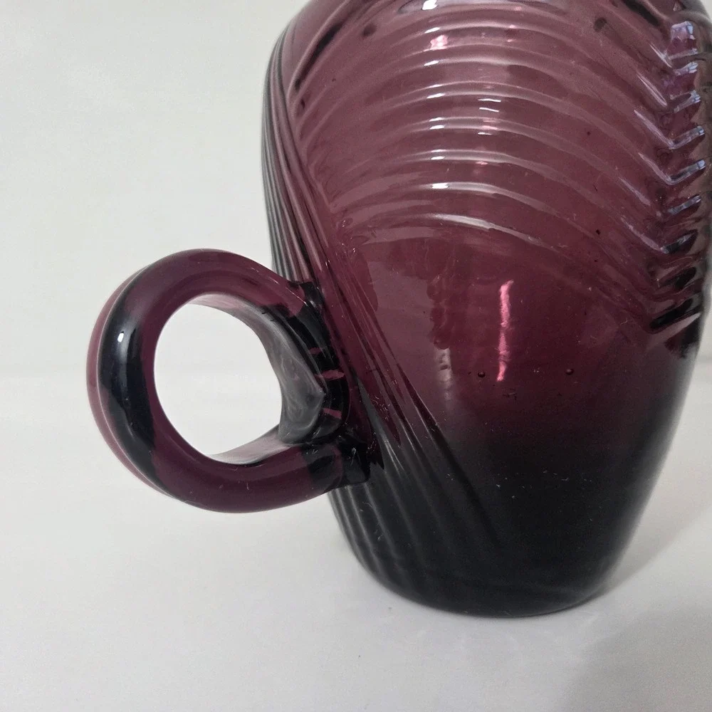Vintage Amethyst Purple Hand Blown Art Glass Ribbed Chevron Vase RARE Handle